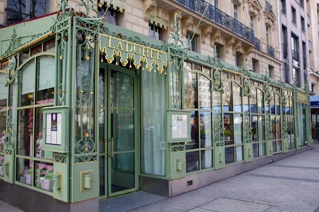 Balcon Champs Elysees Paris 0*,